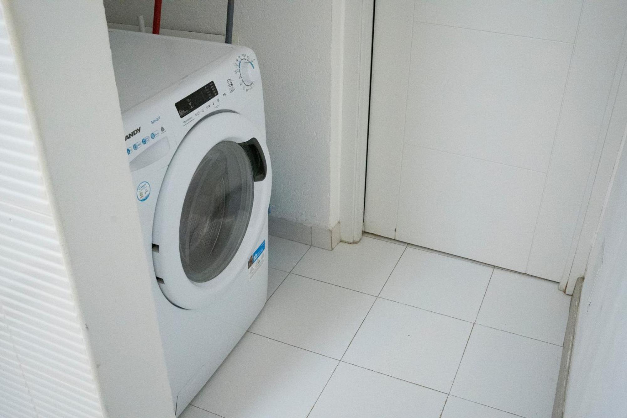 Estupendo Estudio Al Lado De Plaza La Merced Malaga Zewnętrze zdjęcie